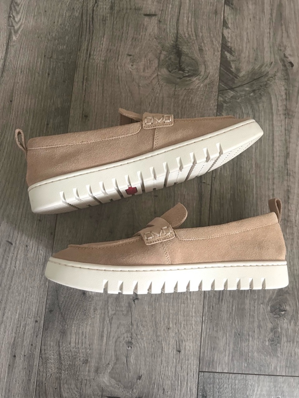 Vionic Uptown Loafer Sand Suede Size 8 NWOT - Picture 5 of 9